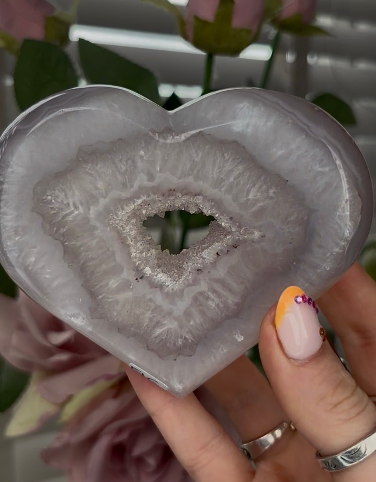 Beautiful, high grade, agate heart with druzy - comes with stand