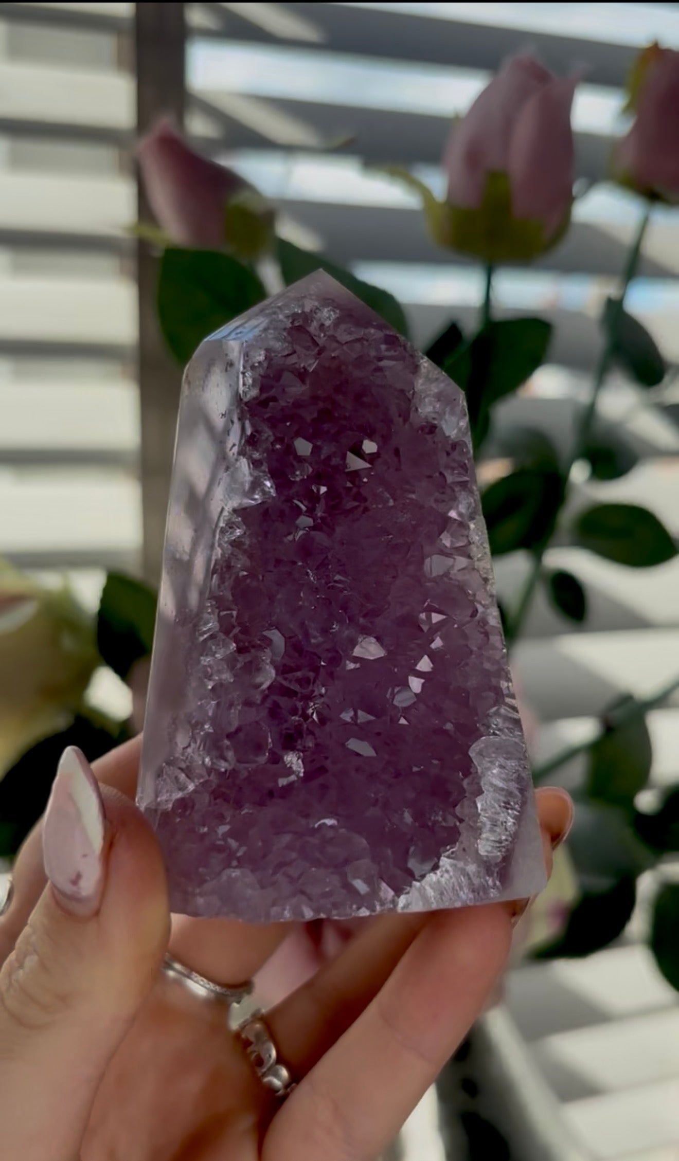 Incredible, high quality, Pink amethyst tower in lilac tones with vibrant tones