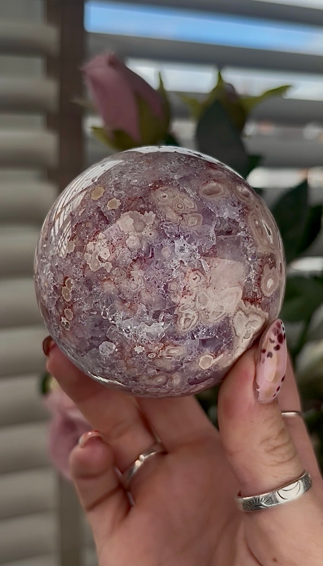 High grade, amethyst Flower agate sphere with high clarity quartz