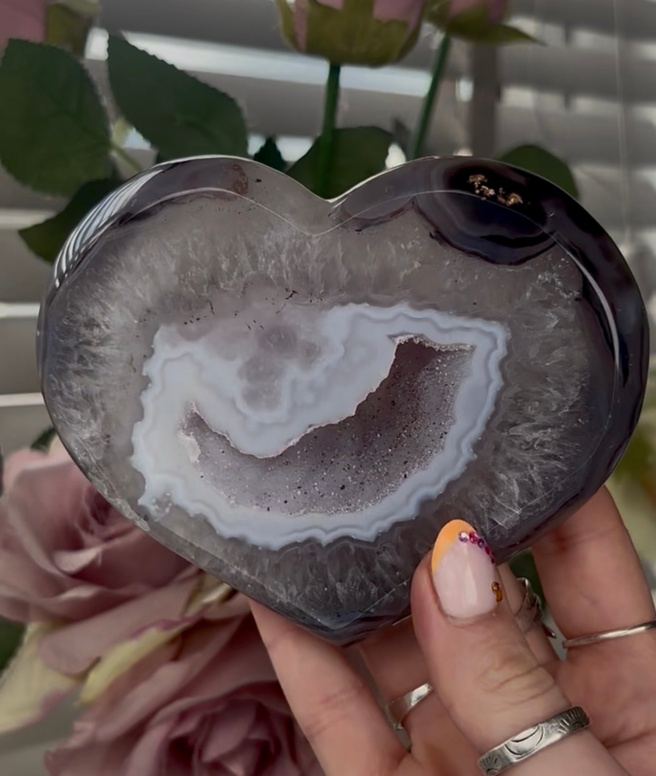 Beautiful, high quality, blue agate heart with druzy - stand included