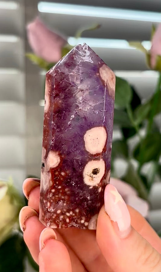 Beautiful, high quality, Pink amethyst tower with purple quartz & red hematite - 7.7cm by3cm