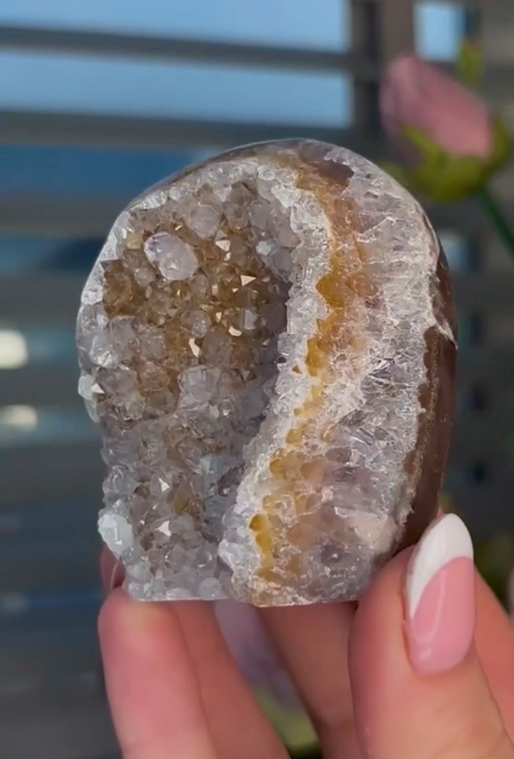 High quality, citrus toned, rainbow amethyst agate, cutbase