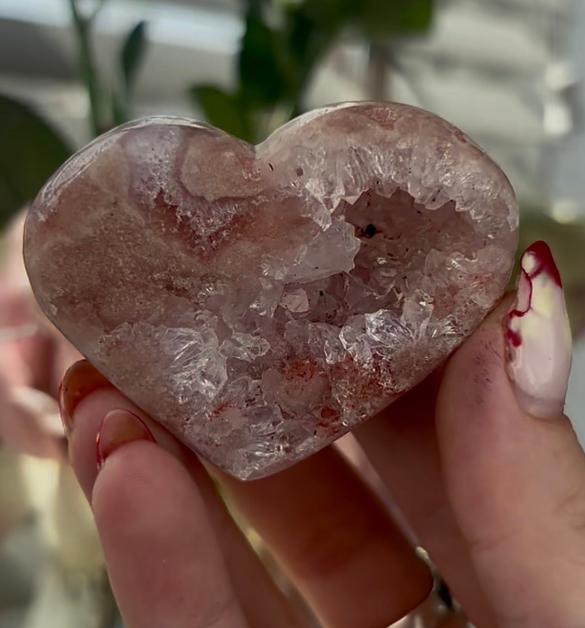 Hq Mini pink amethyst heart - comes with stand