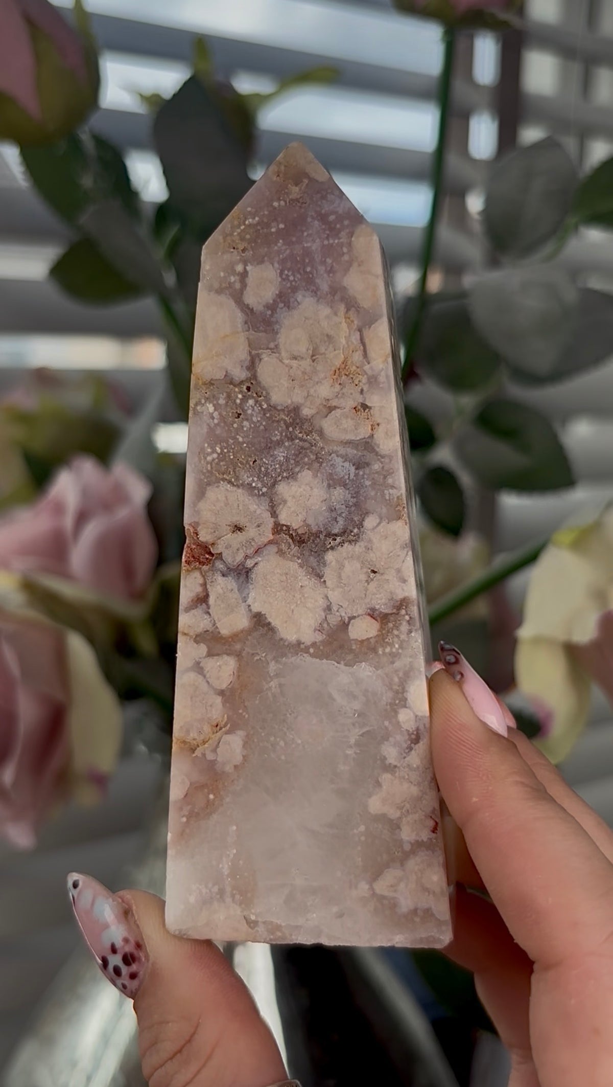 Flower agate tower with quartz