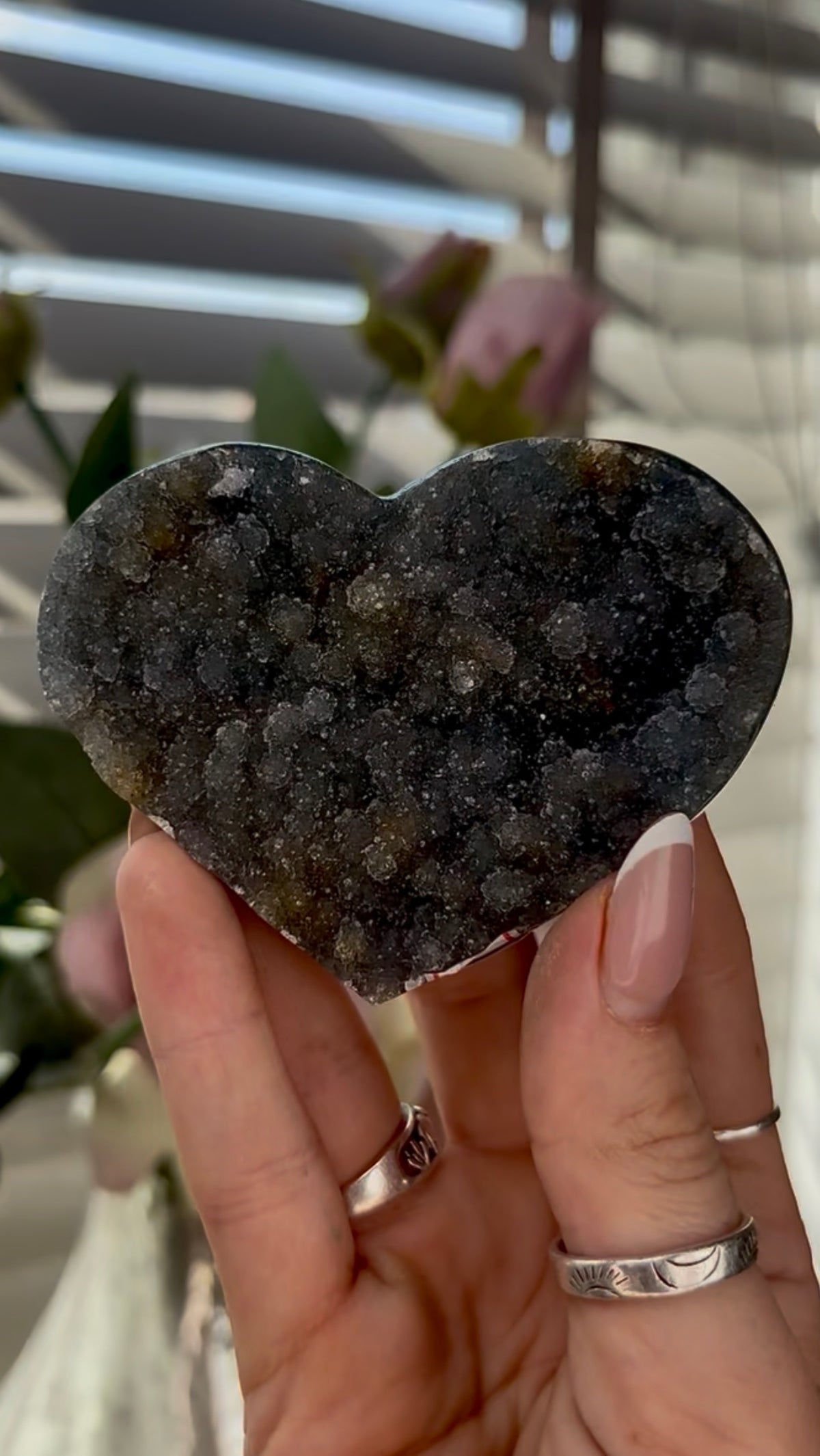 Uruguay amethyst heart - comes with stand