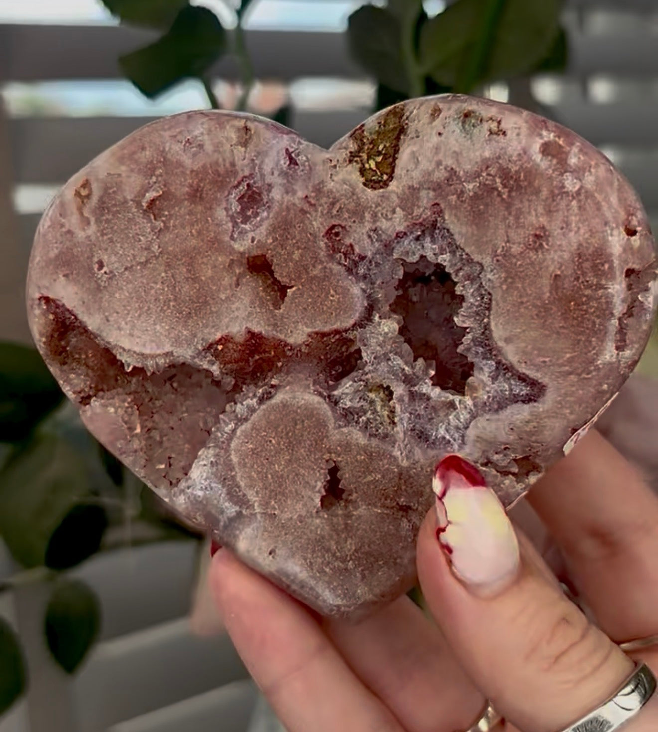Pretty pink amethyst heart - comes with stand (10cm)