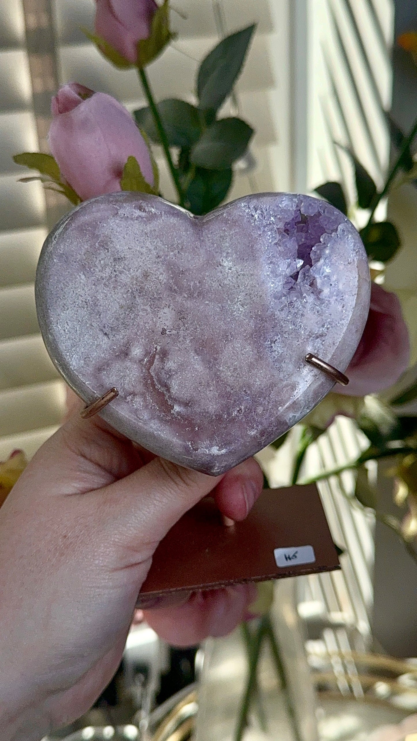 Hq pink amethyst heart - comes with stand