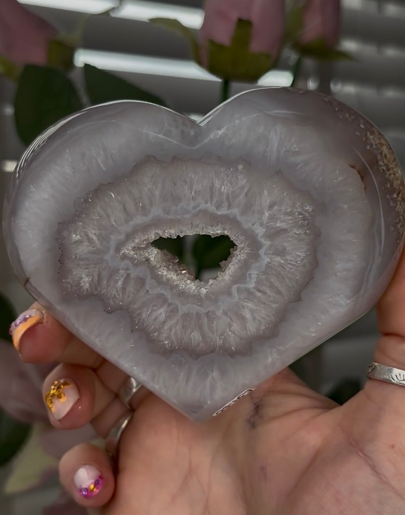 Beautiful, high grade, agate heart with druzy - comes with stand