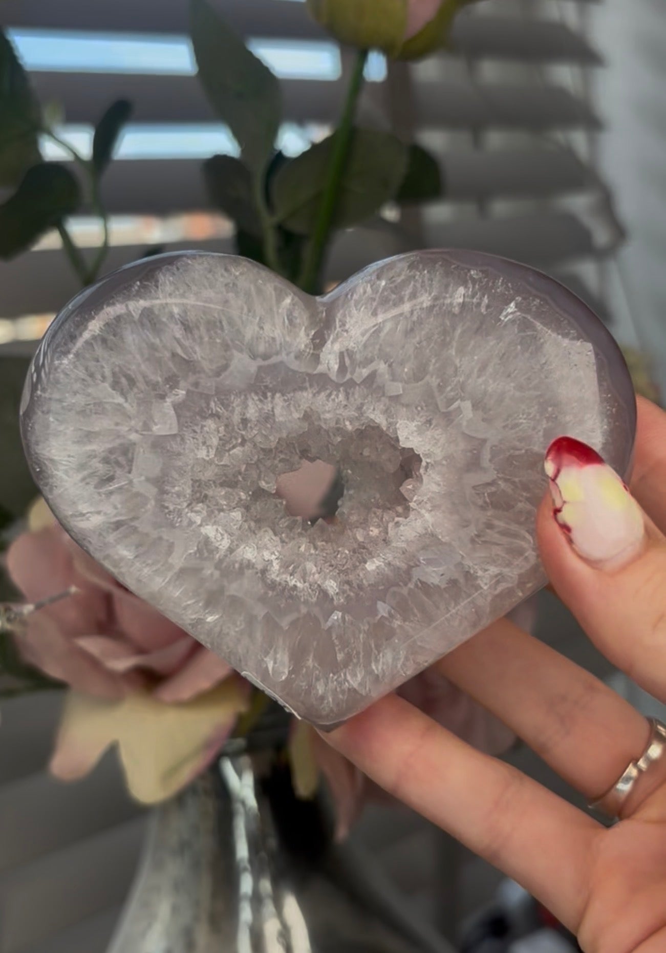 Beautiful, druzy agate heart - stand included