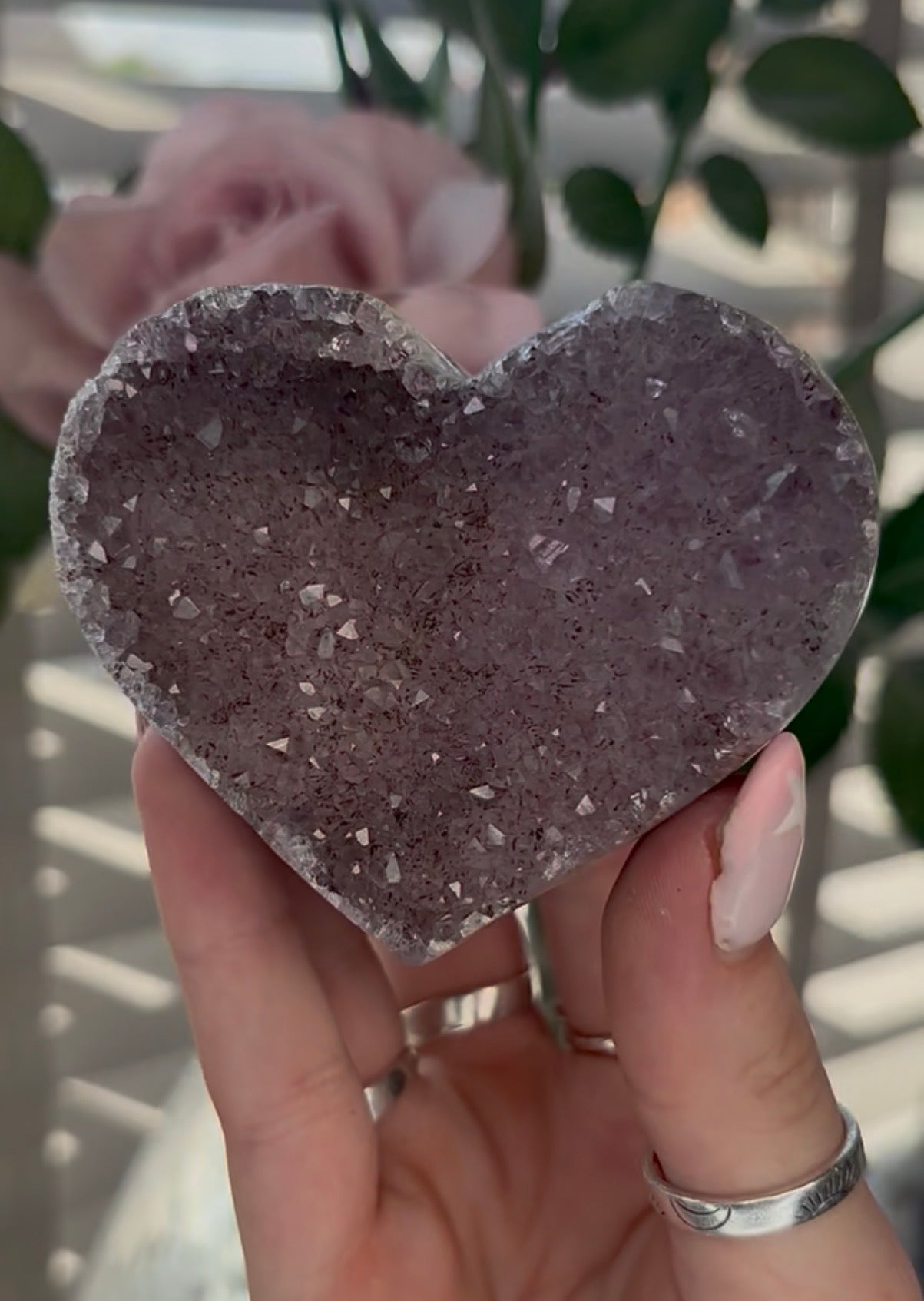 Uruguay, rainbow amethyst agate, heart - comes with stand in lilac tones