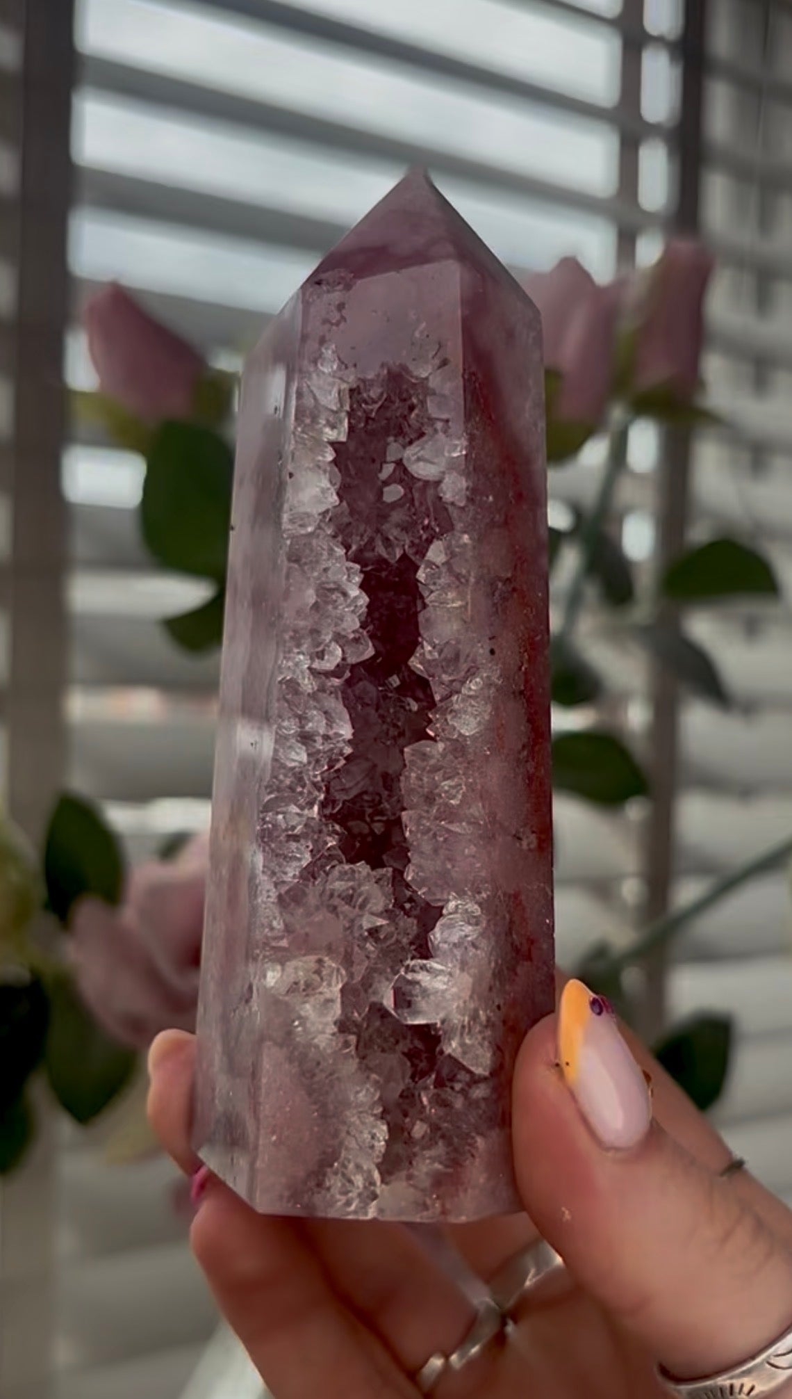 High quality, Pink amethyst tower, with quartz druzy side
