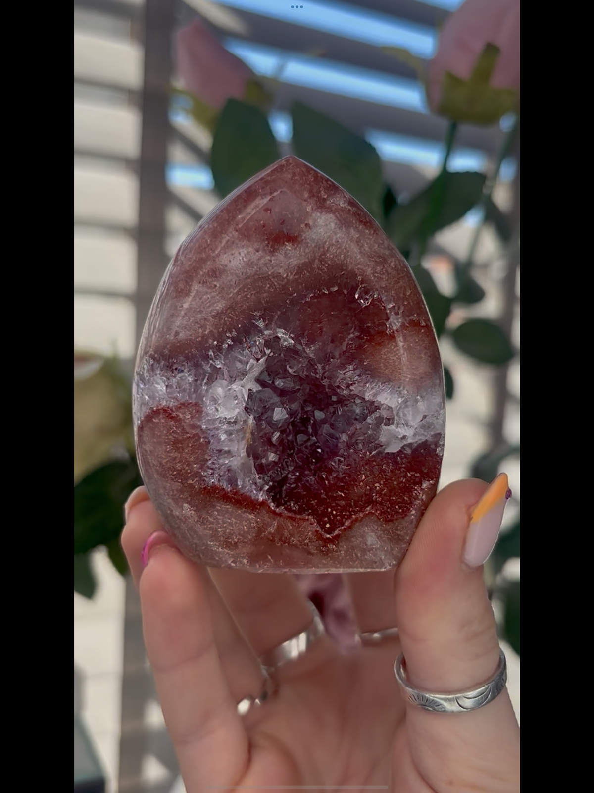 High grade, pink amethyst flame with in incredible quartz 255g (F10)