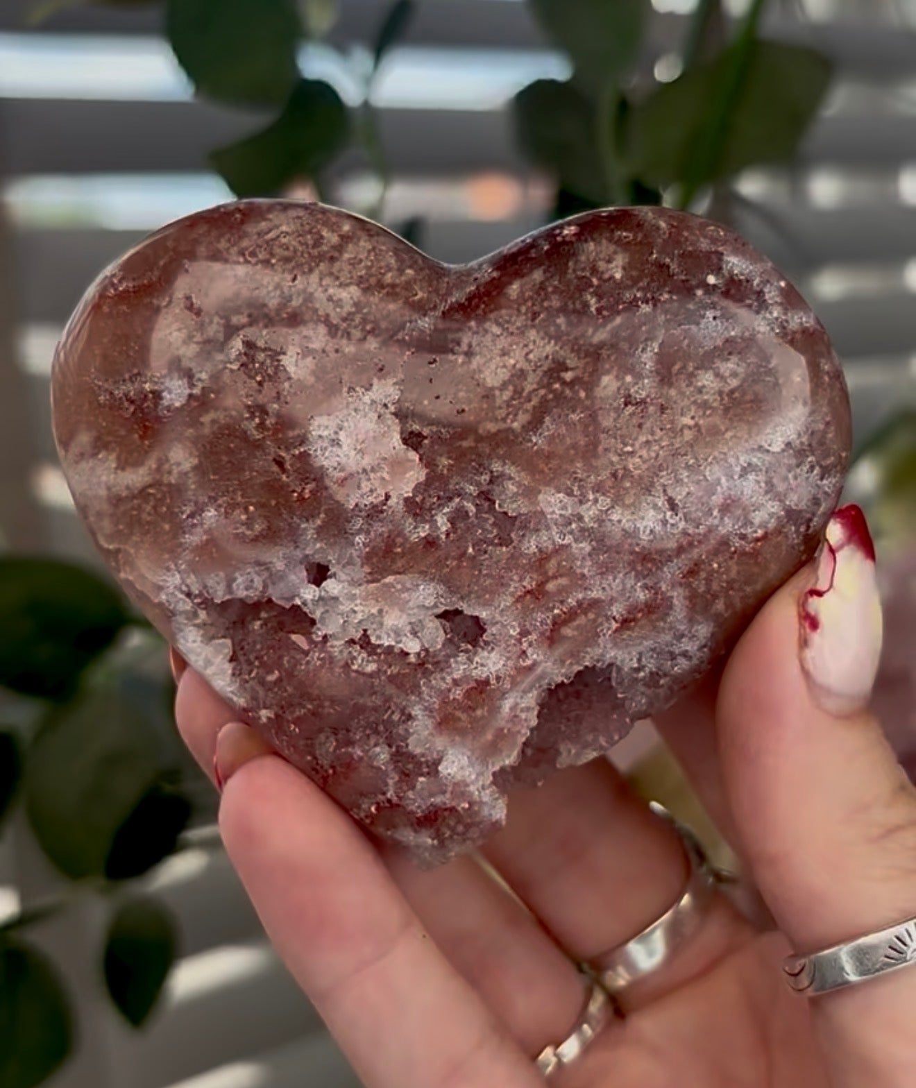 pink amethyst heart - comes with stand (8cm)