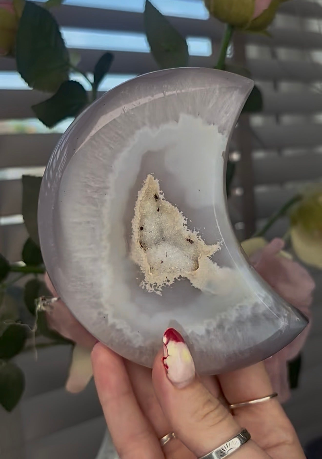 Beautiful, high quality, agate moon with druzy - stand included