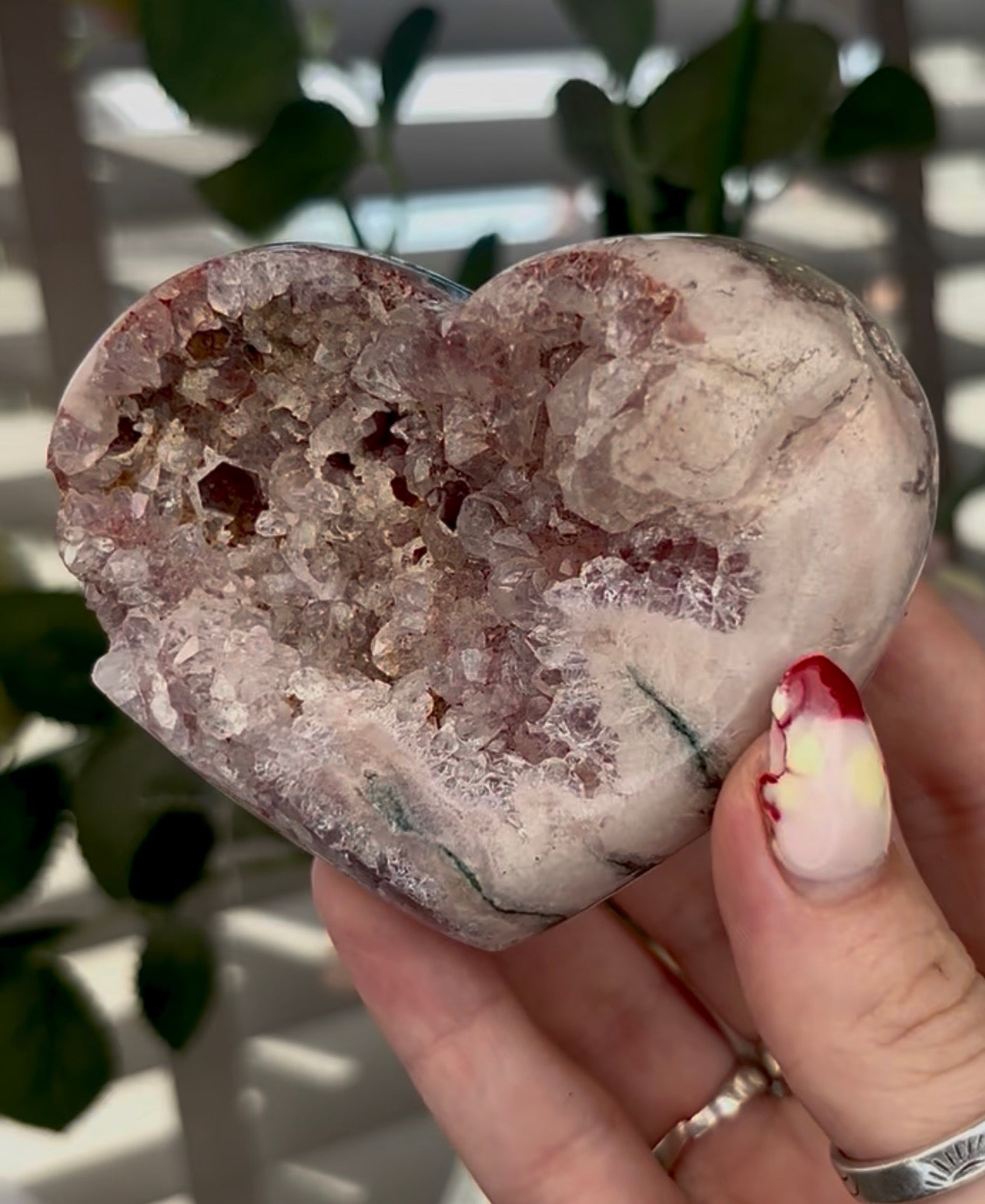 pink amethyst heart - comes with stand 8.5cm