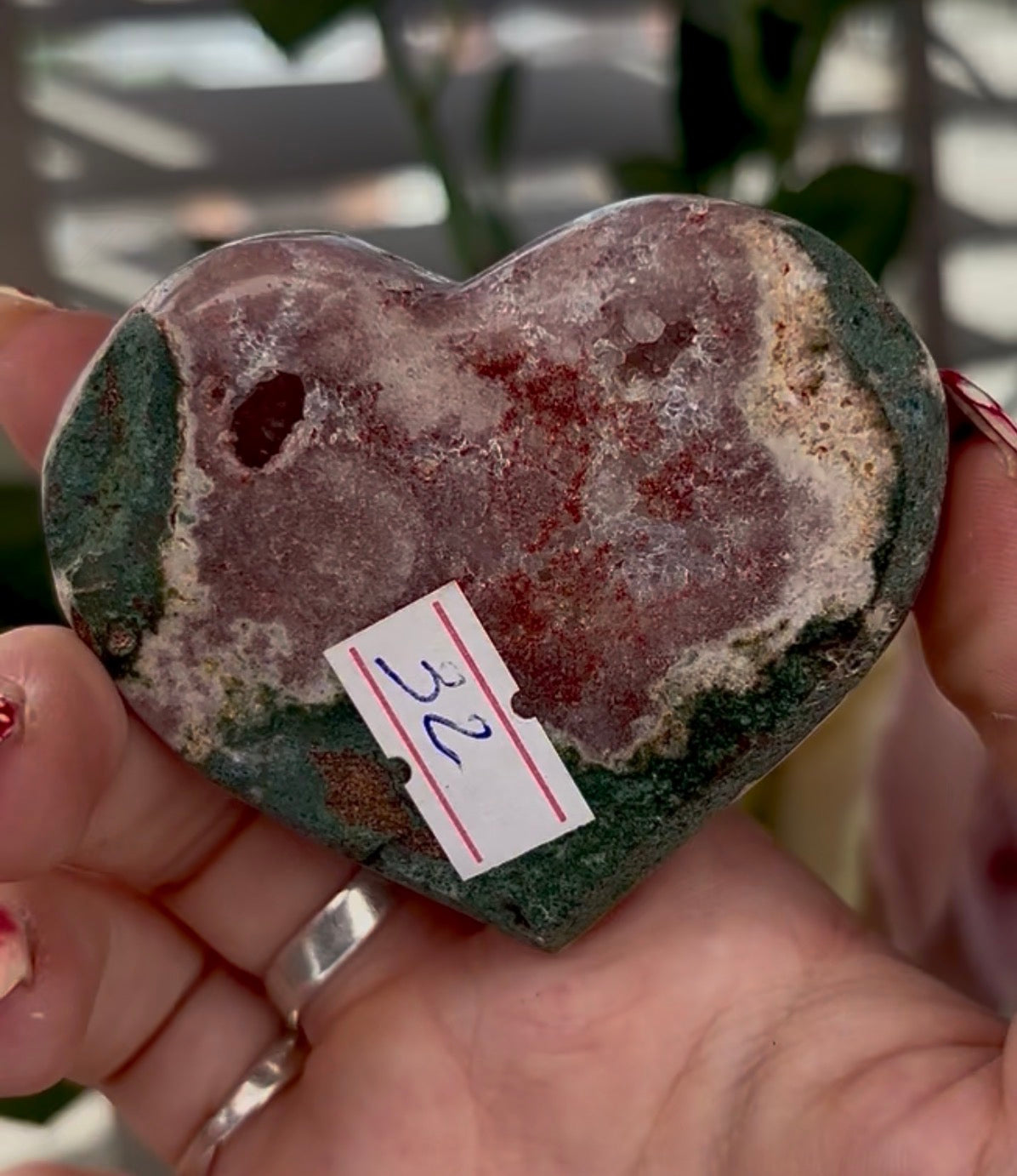 pink amethyst heart - comes with stand 6.6cm