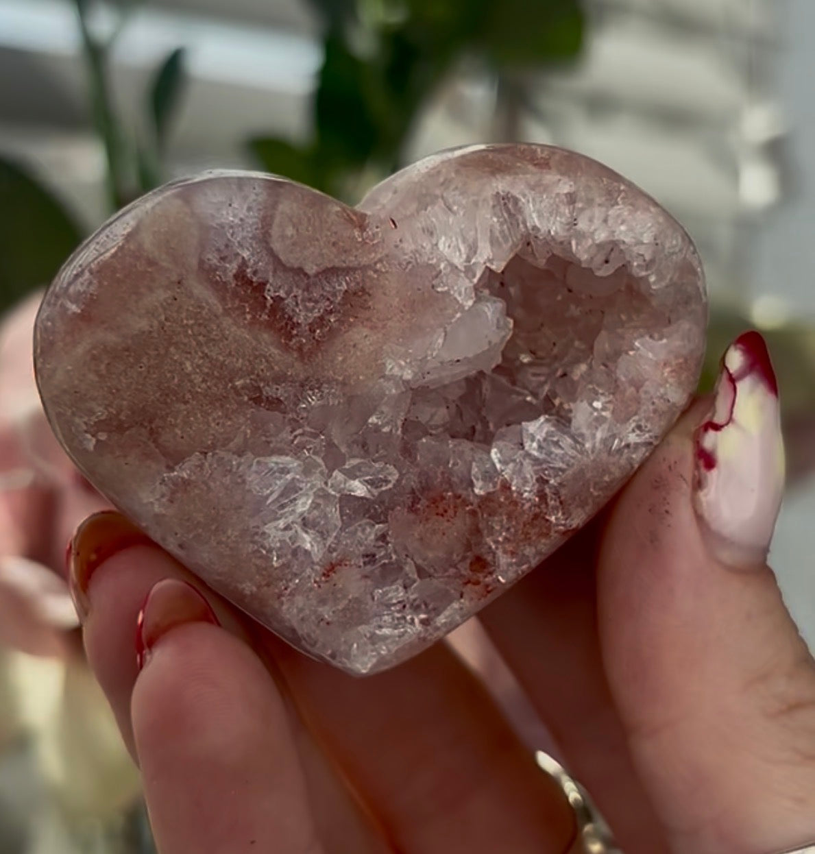 Hq Mini pink amethyst heart - comes with stand
