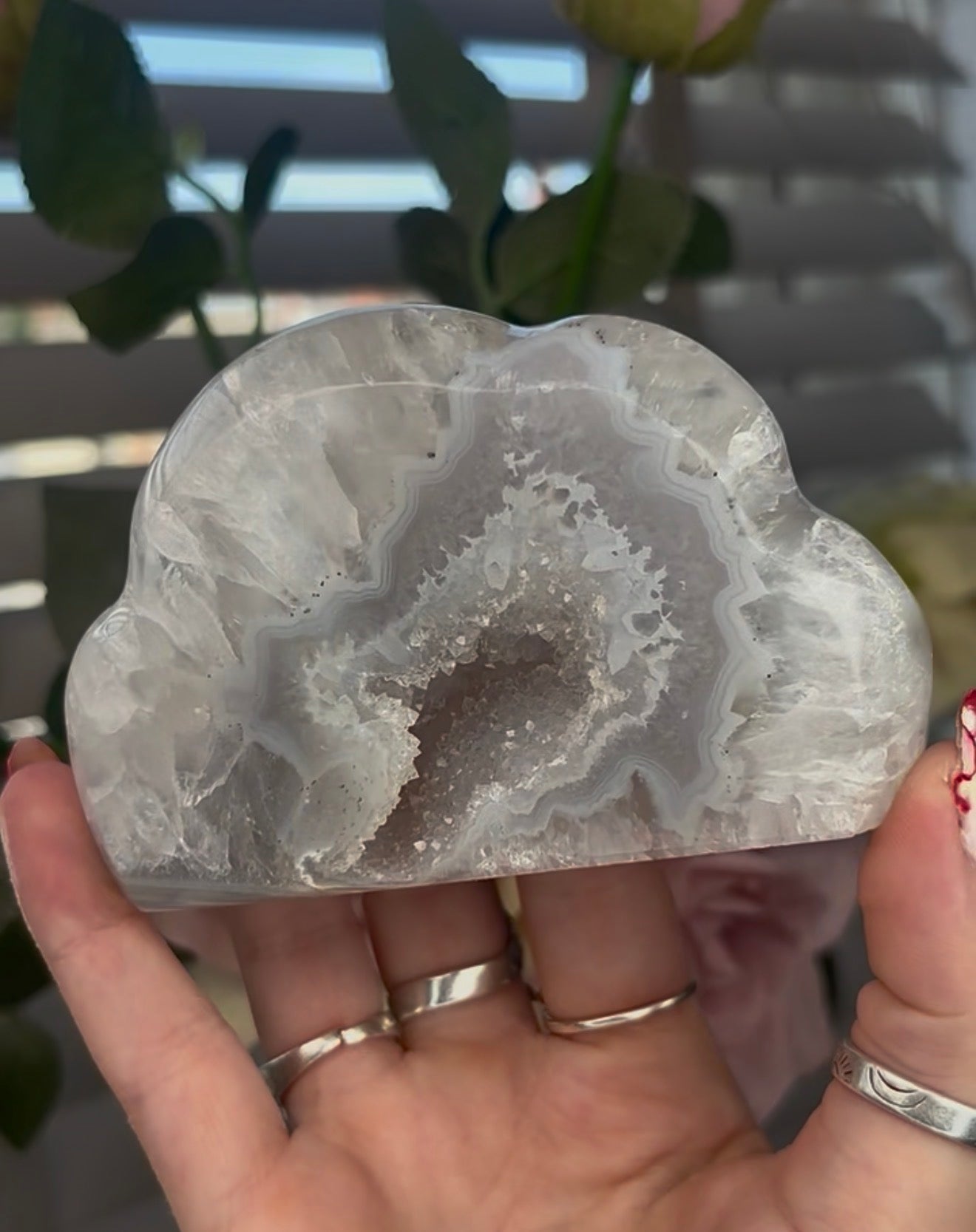 Beautiful, agate cloud with druzy