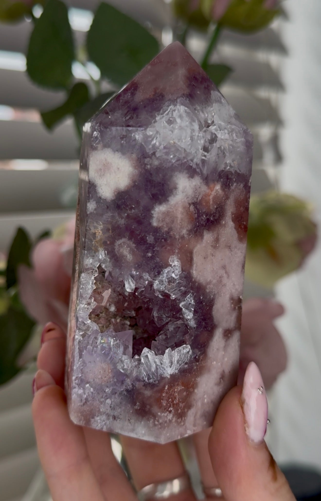 High quality Pink amethyst tower in purple & lilac tones 10.5(h) 5cm(w)