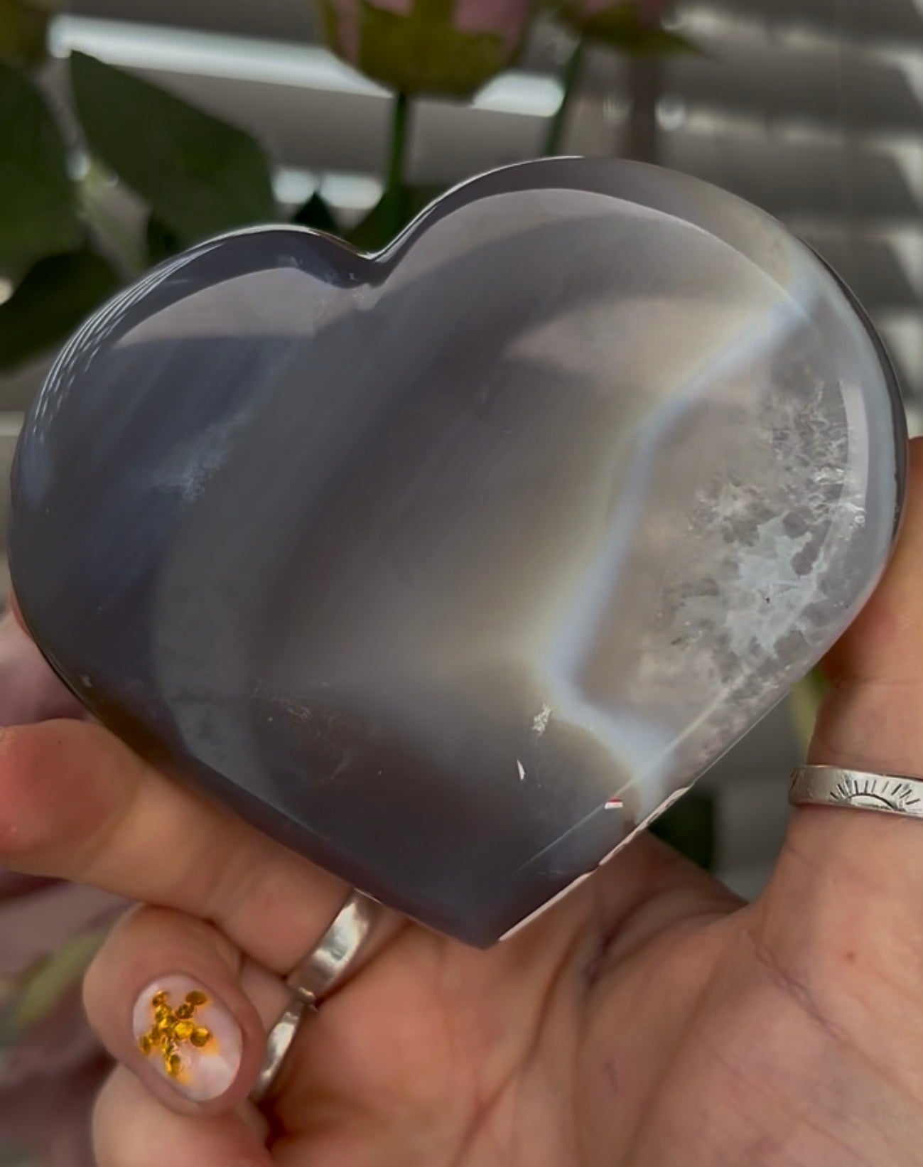 Beautiful, high grade, agate heart with druzy - comes with stand