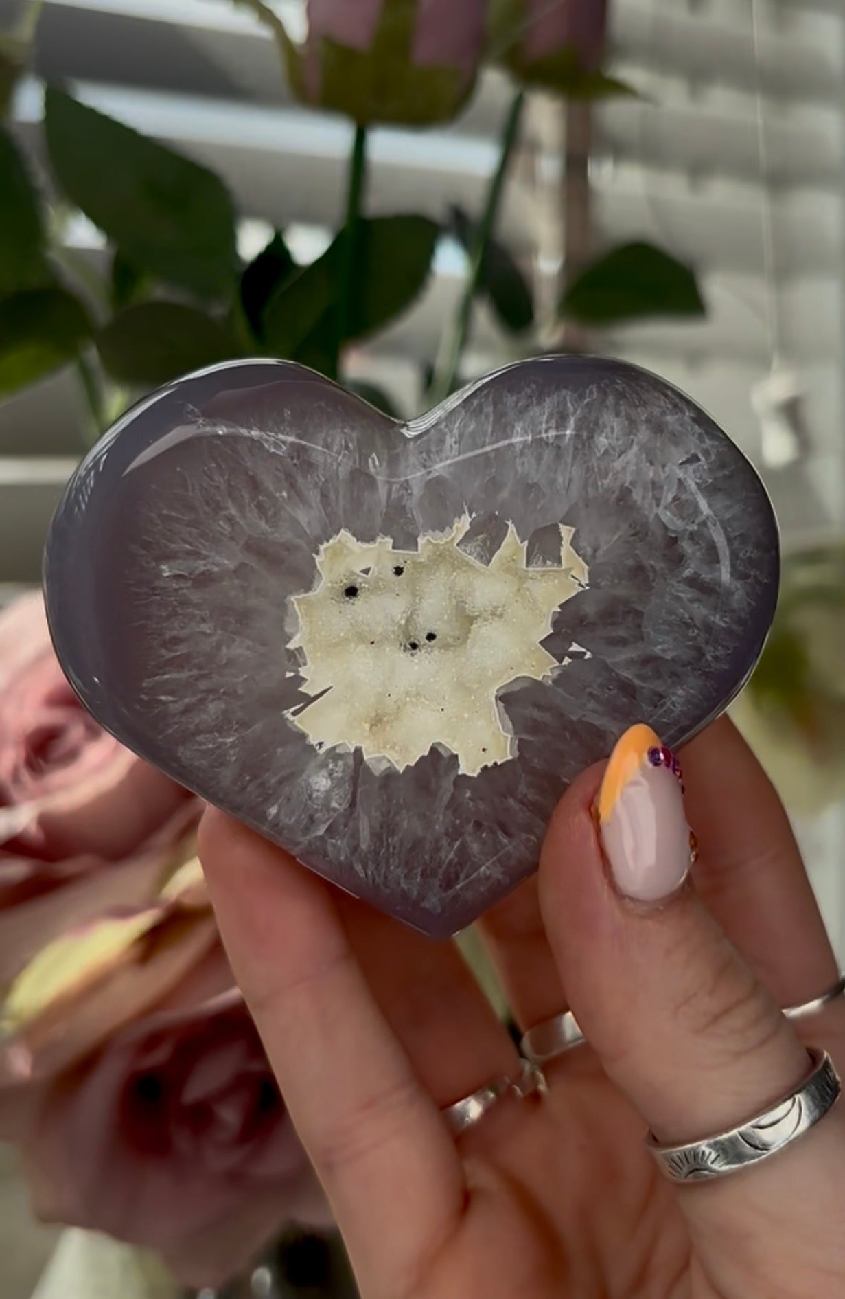 Beautiful, high quality, agate heart  with druzy - stand included