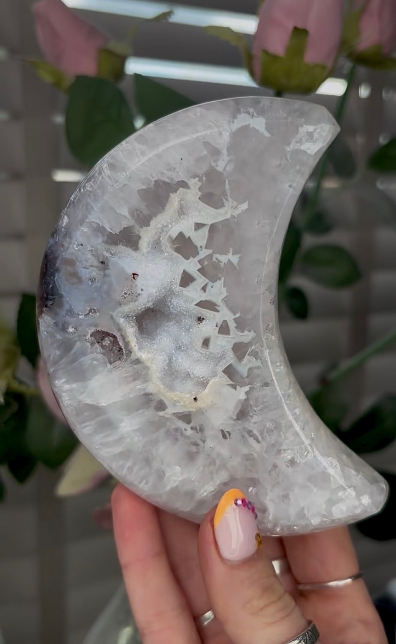 Beautiful, high quality, agate moon with druzy - stand included