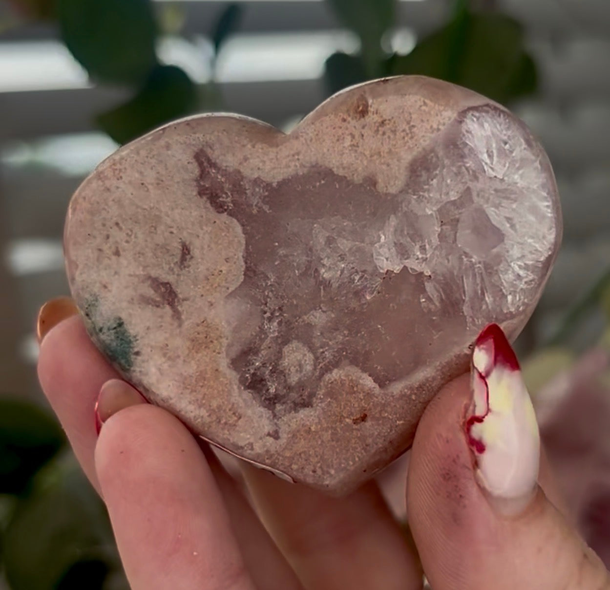 pink amethyst heart - comes with stand