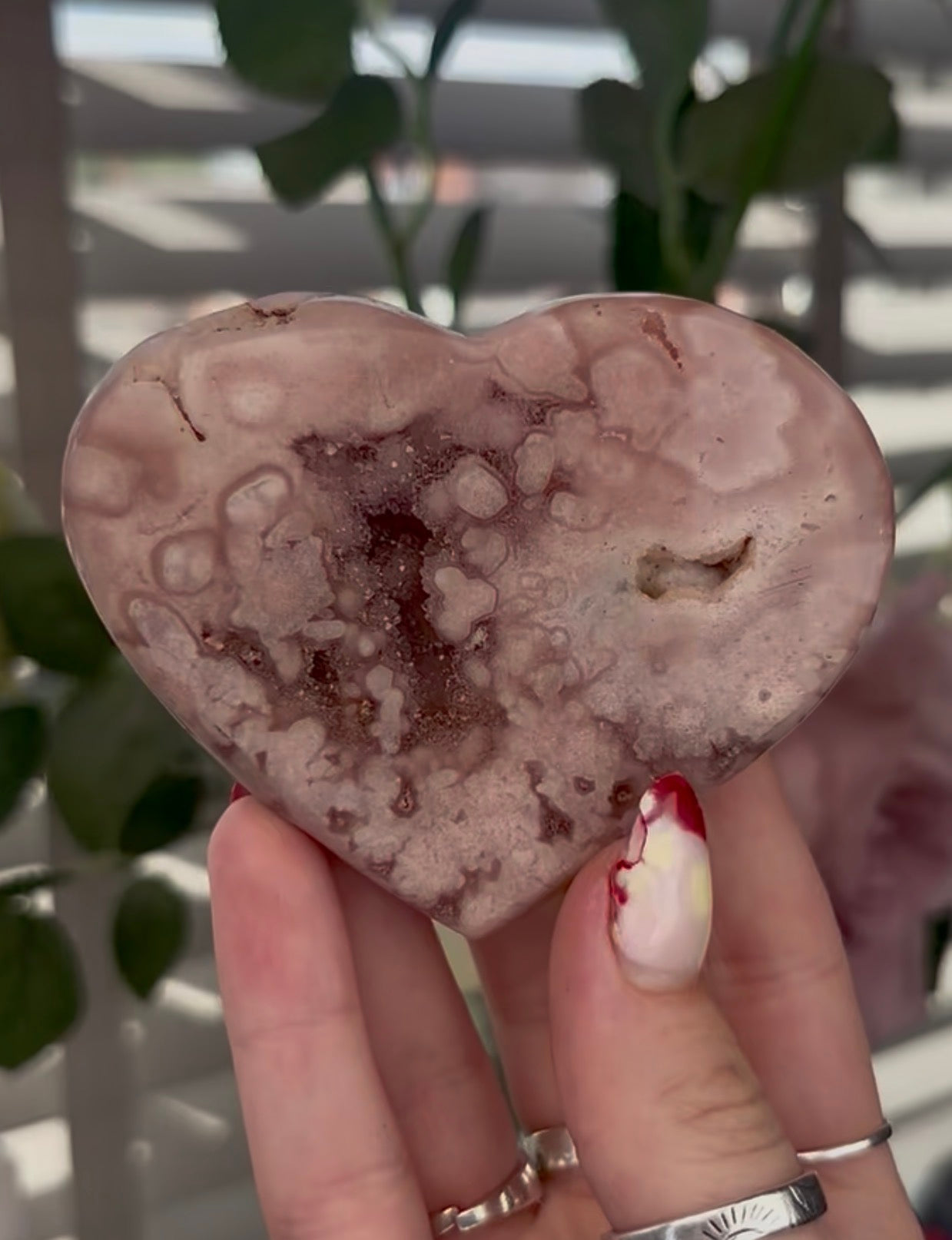 pink amethyst heart - comes with stand8.5cm