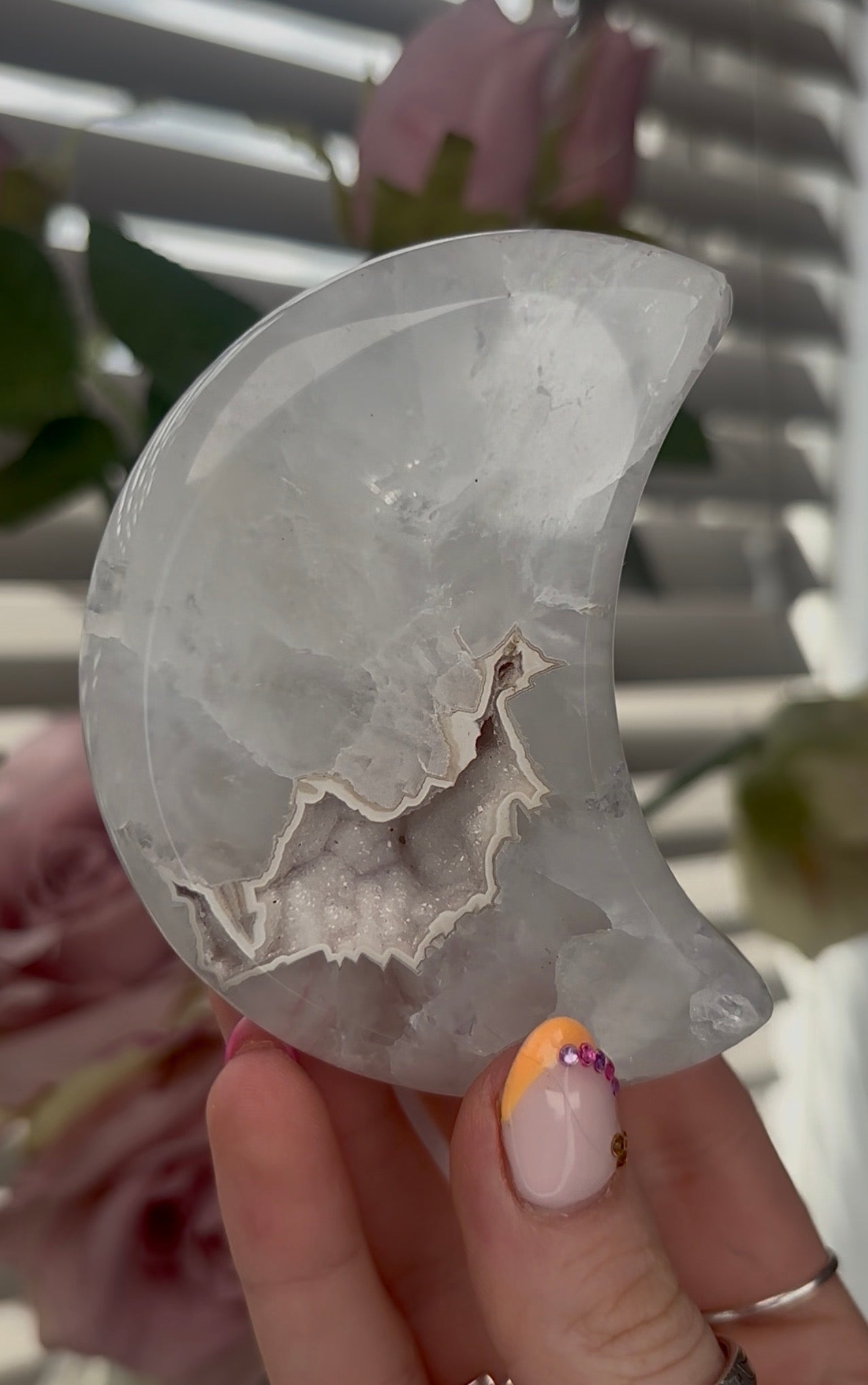 Beautiful, high quality, agate moon with druzy - stand included