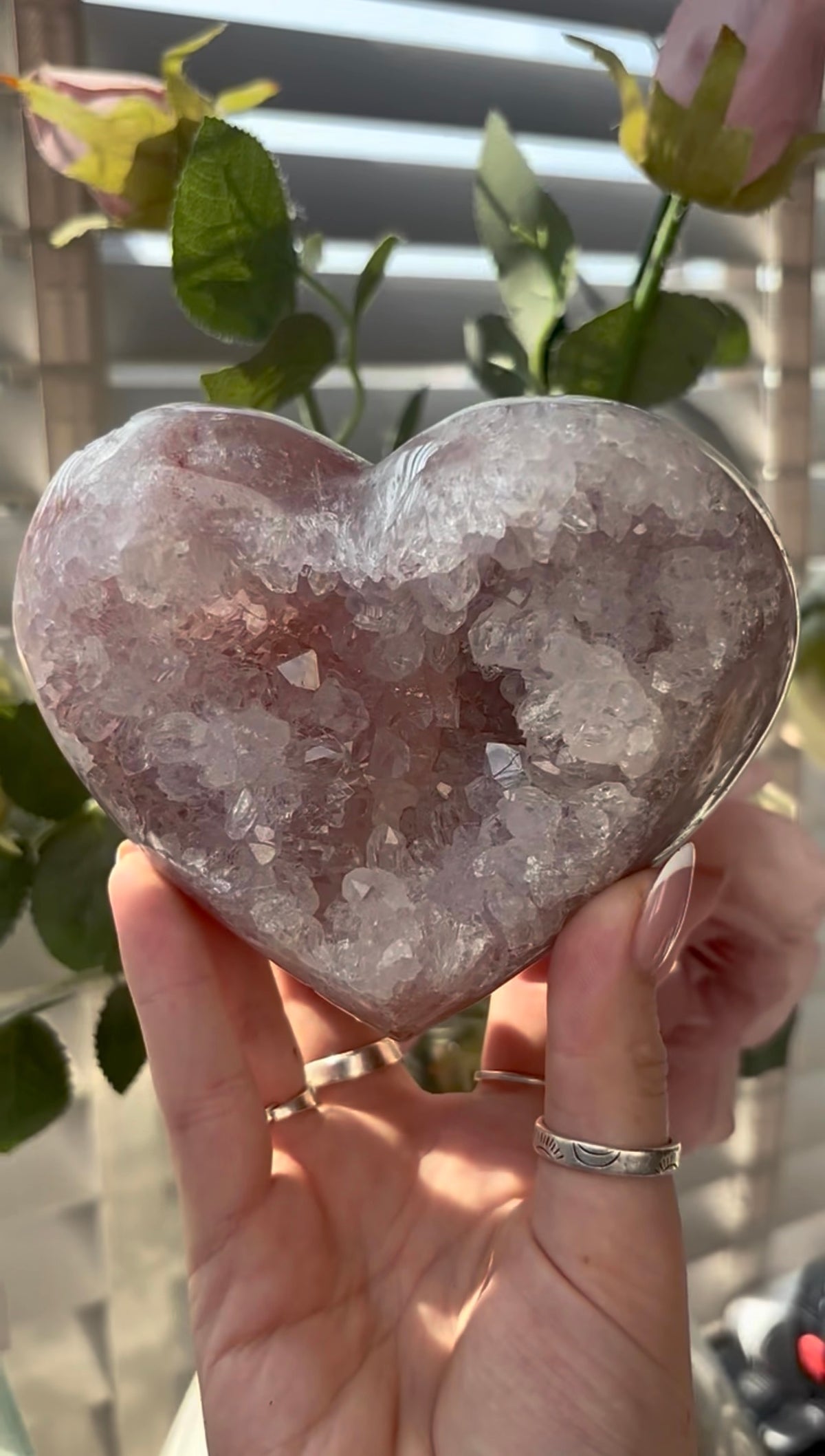 Gorgeous, hq, druzy quartz, pink amethyst heart- comes with stand