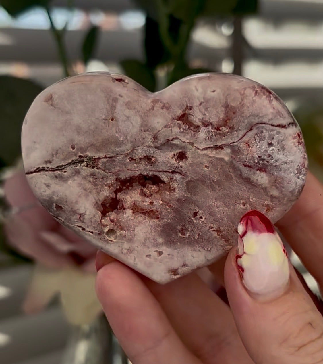 pink amethyst heart - comes with stand 7cm