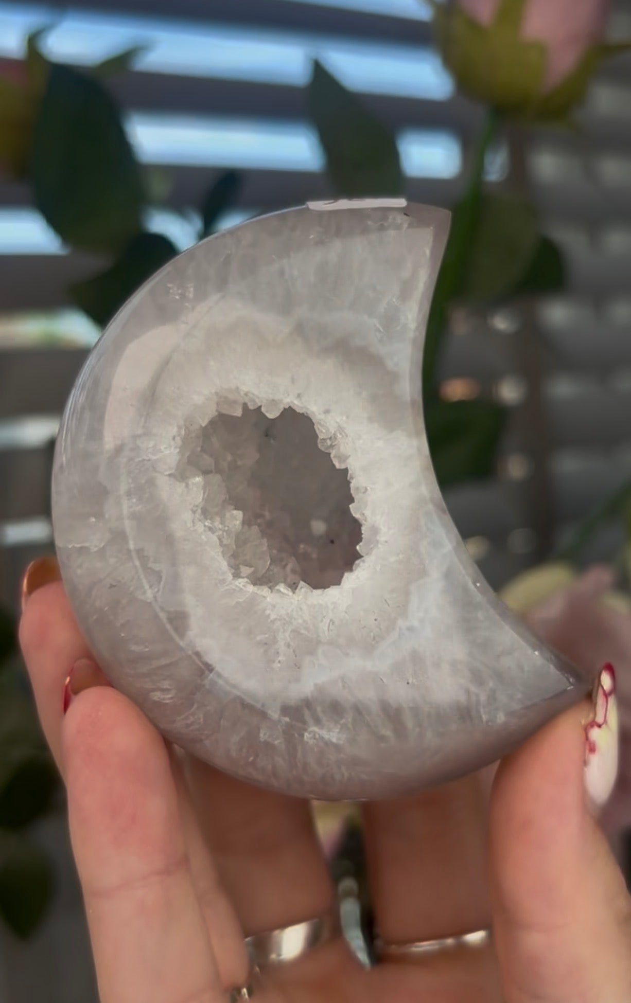 Beautiful, high quality, agate moon with druzy - stand included