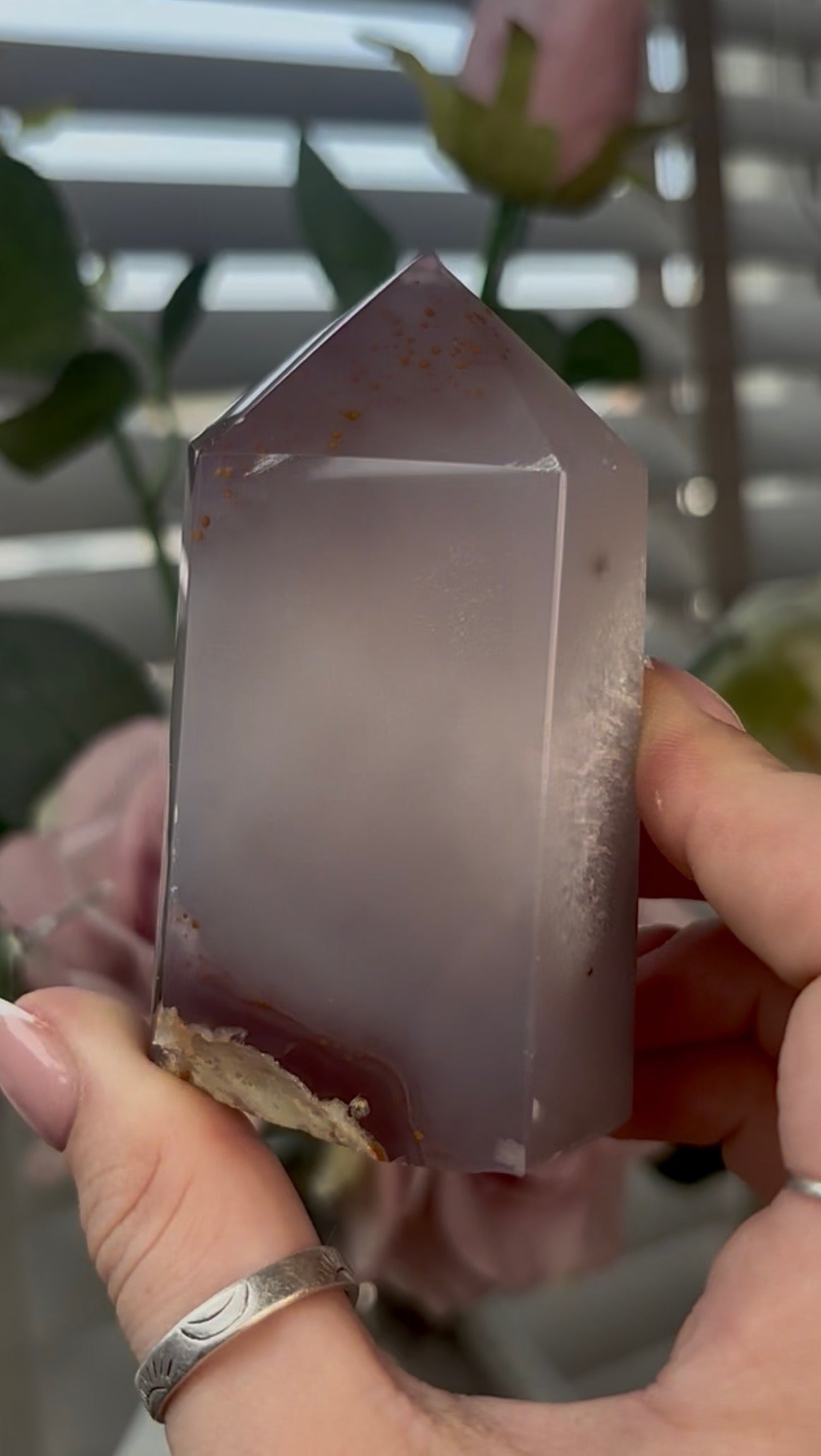 Beautiful, agate tower with druzy