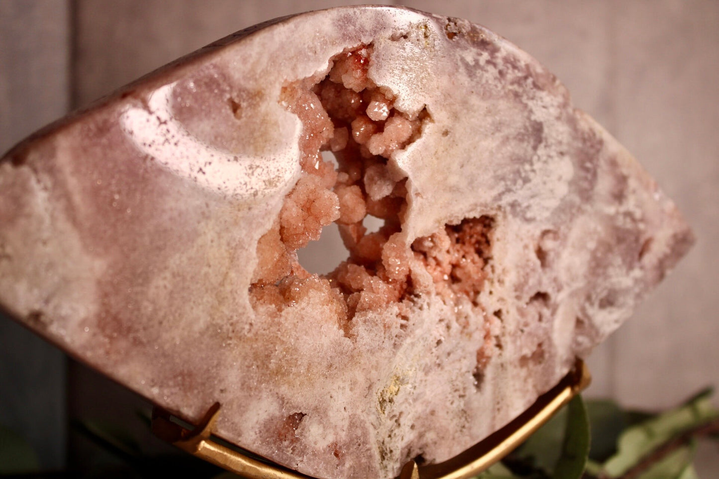 Druzy, pink amethyst eye on stand from brazil