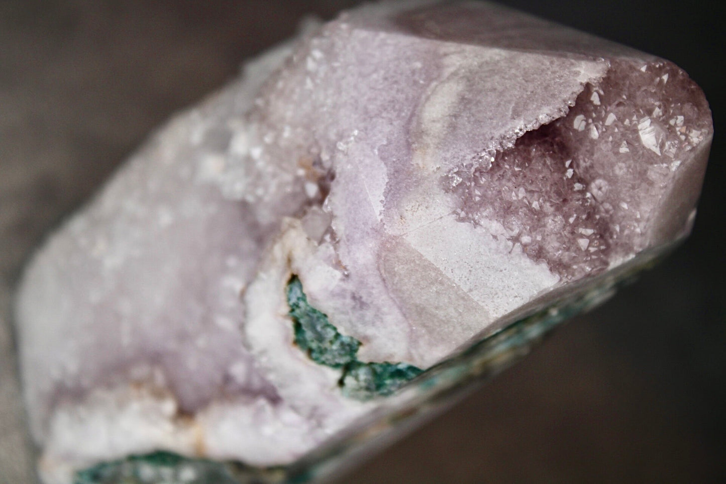 Light purple, pink amethyst tower full of druzy and green jasper 615g 11.5cm(H) 6.5cm(w)