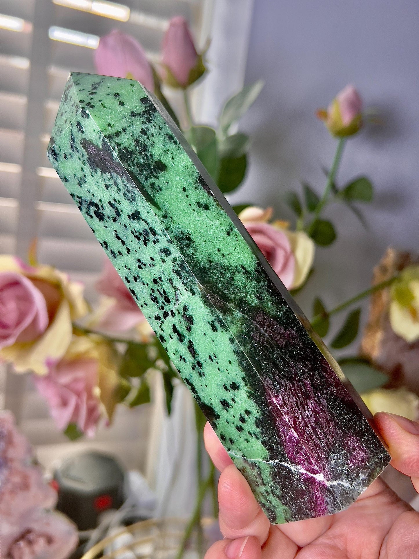 Large, high grade, ruby in zoisite tower 695g