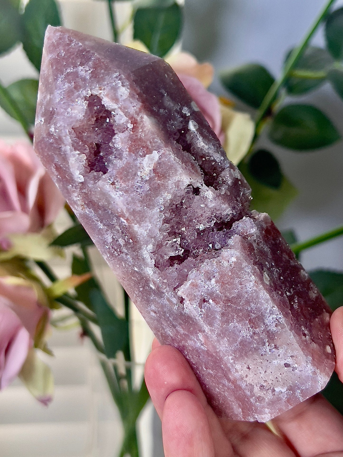 High grade, berry red pink amethyst tower 0.410g 13cm