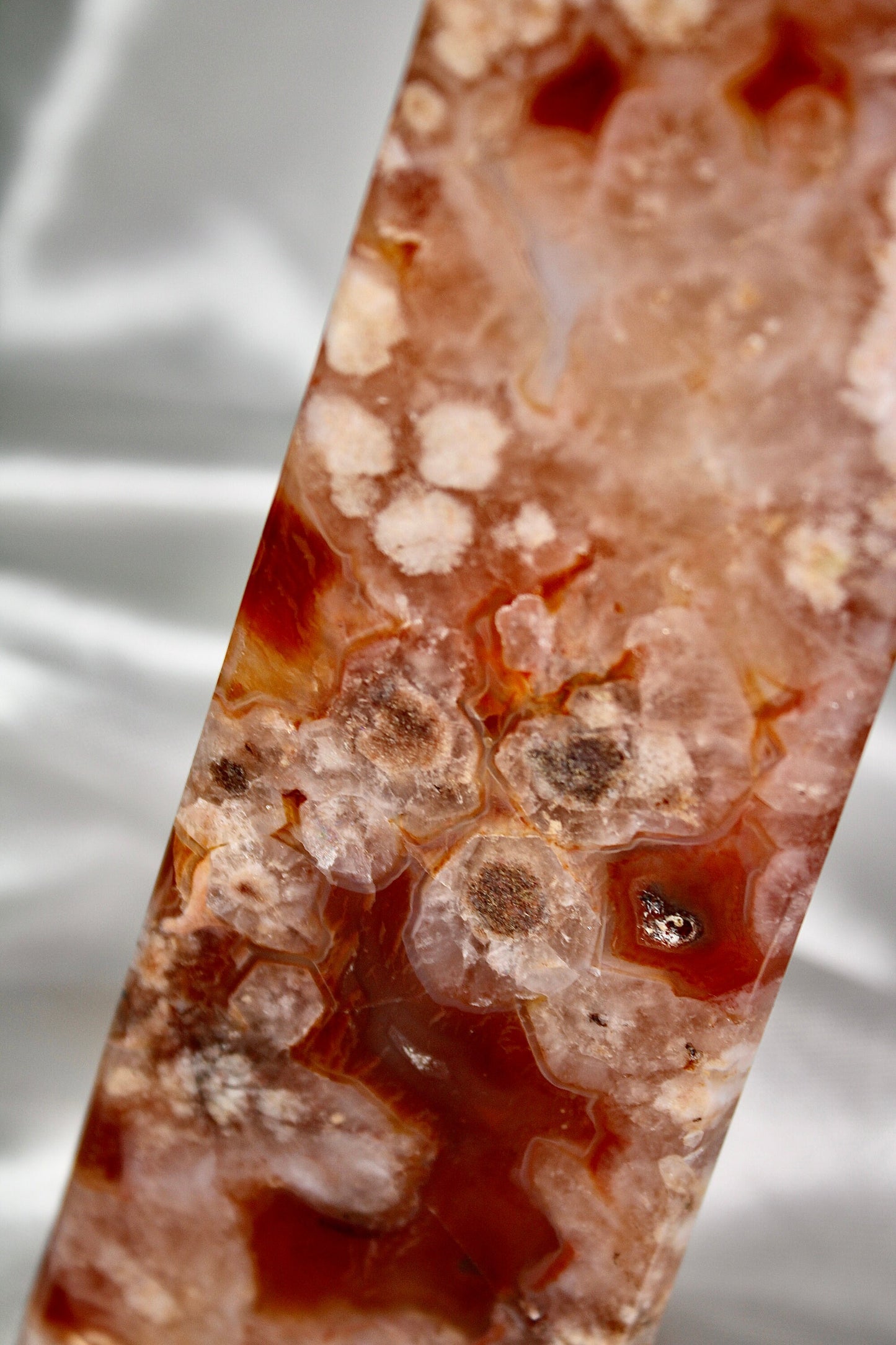 Carnelian x flower agate 708g 17.5cm