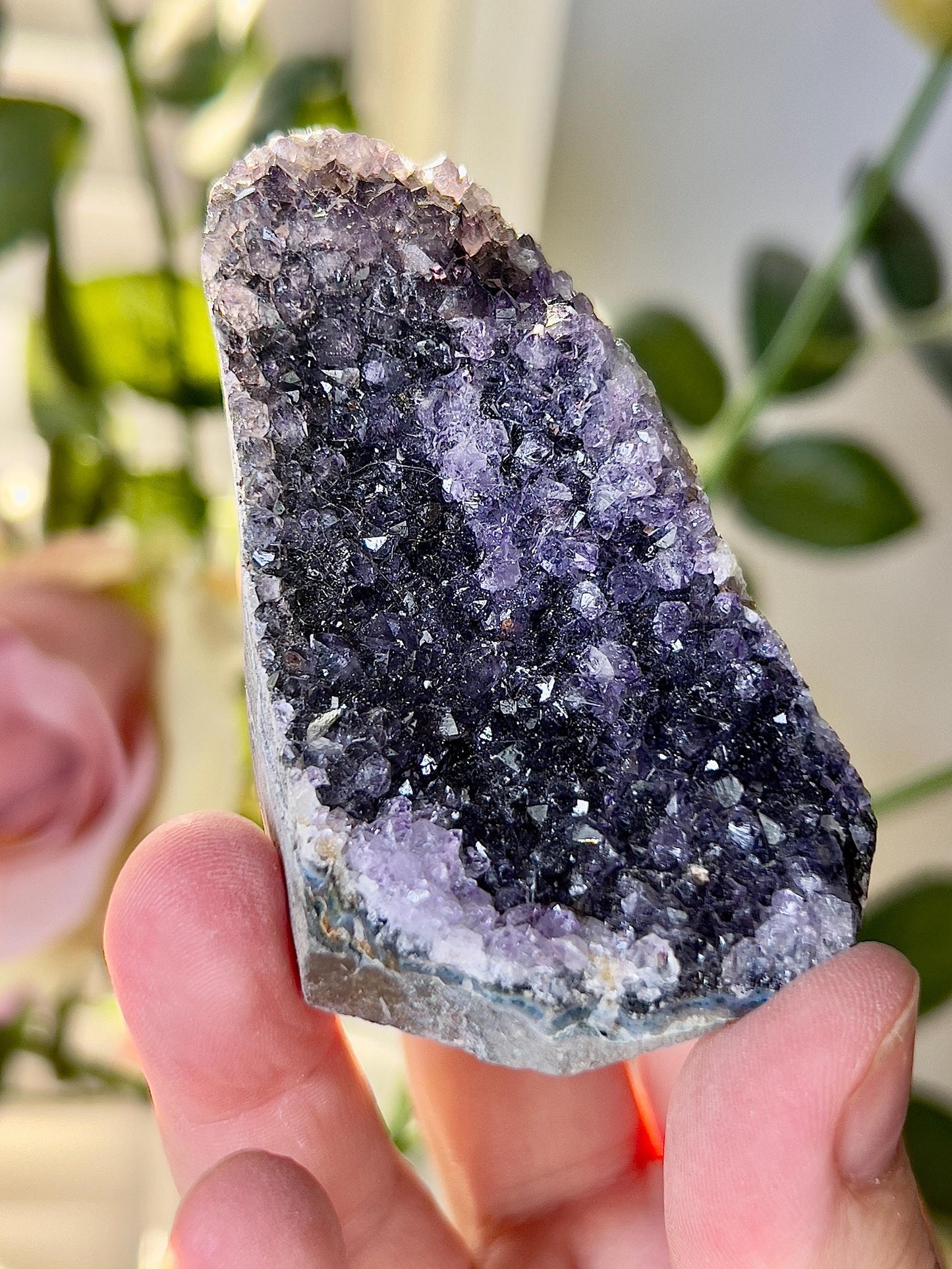 amethyst cutbase freeform 125g 5cm(h) 6cm(w)