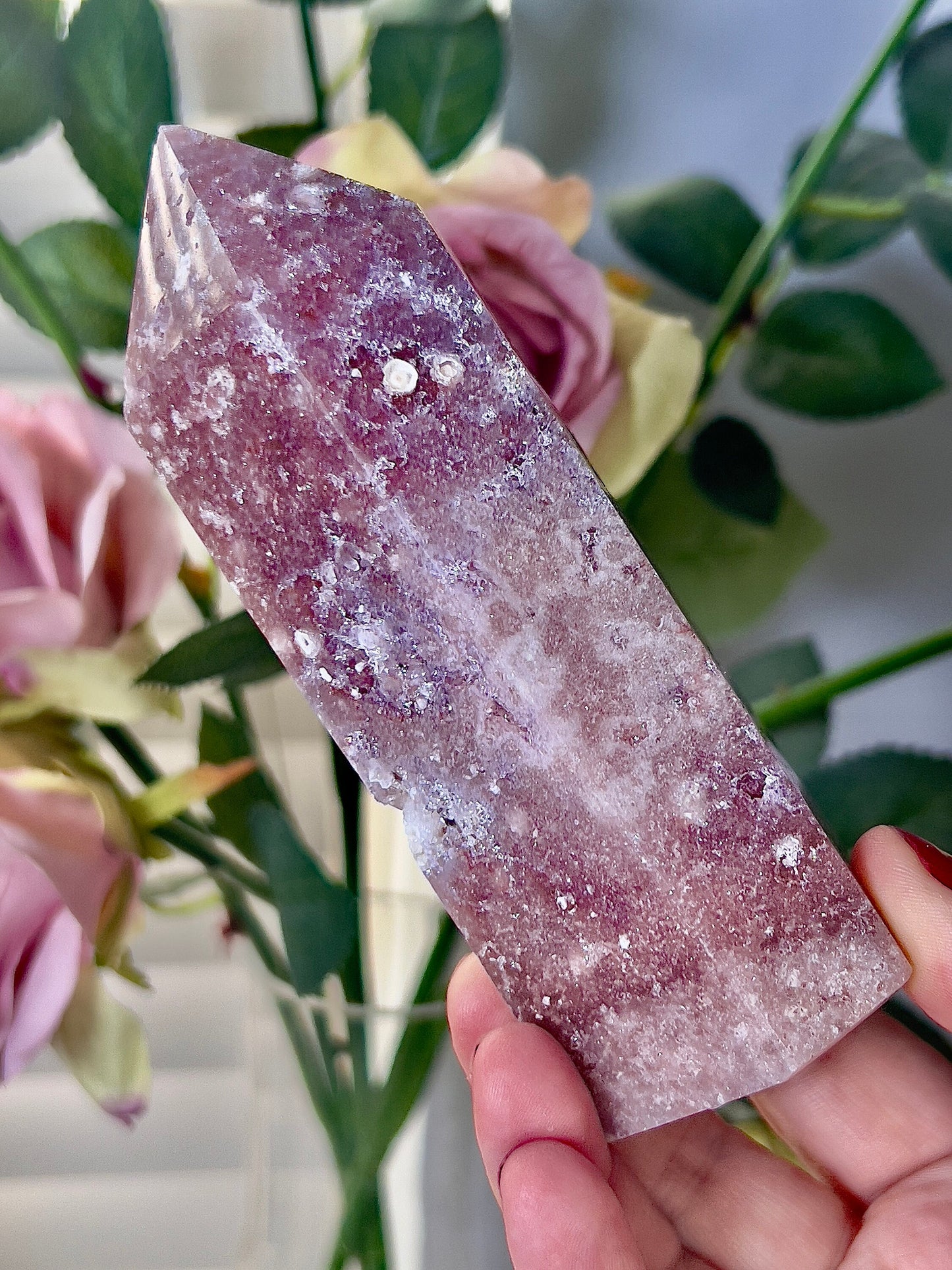 High grade, berry red pink amethyst tower 0.410g 13cm