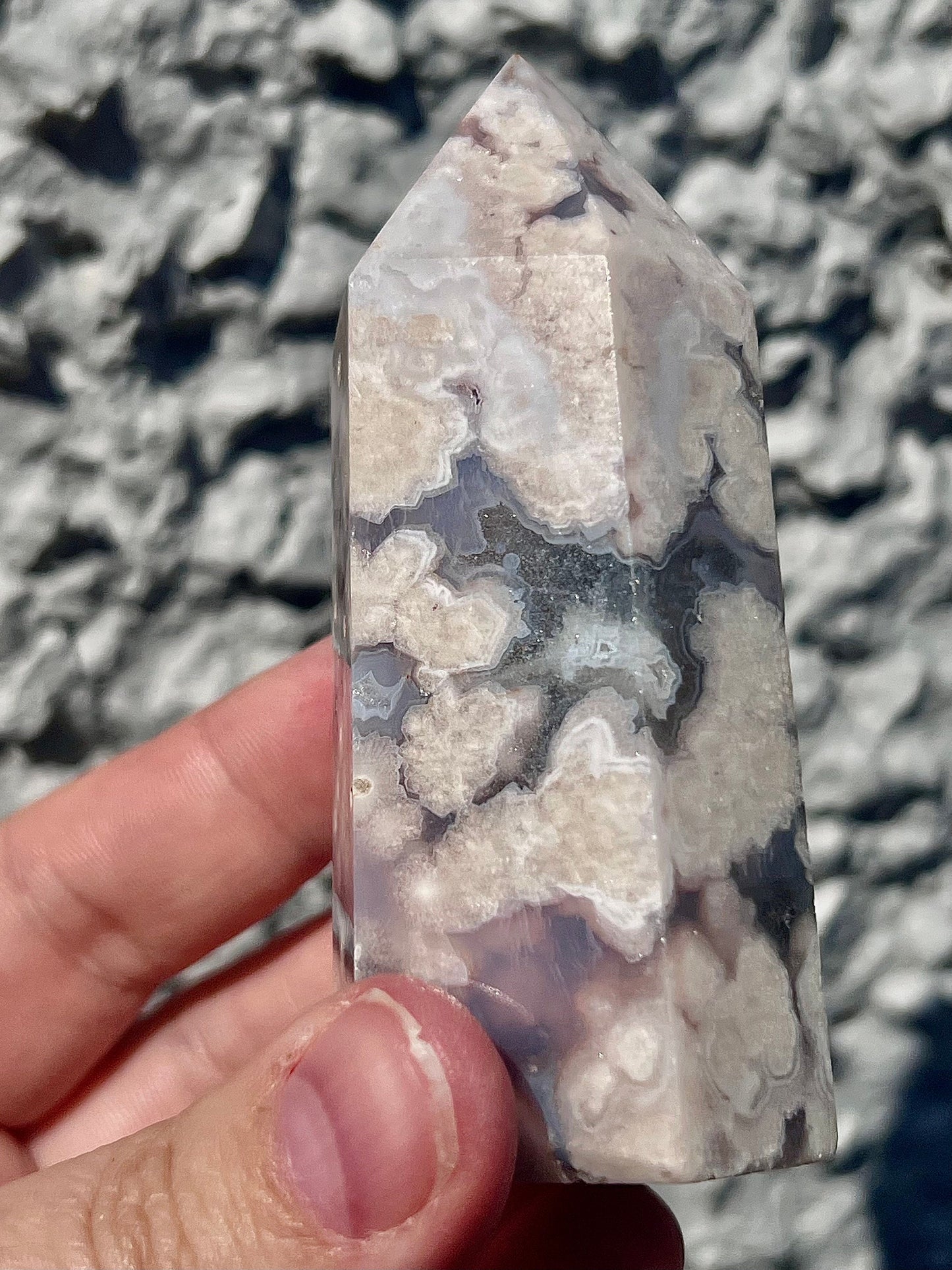 High grade Black, blue & pink flower agate tower