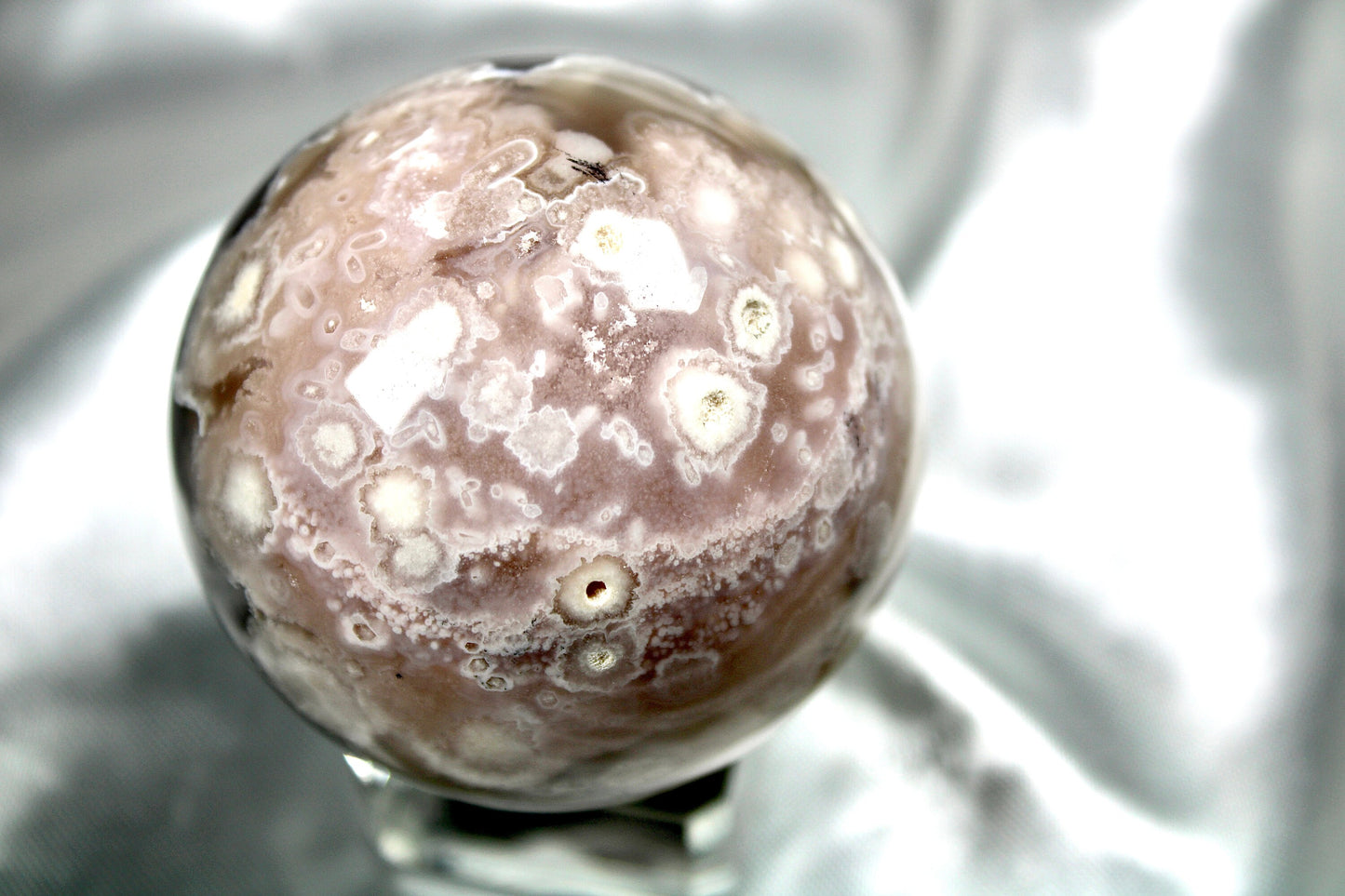 Beautifully detailed Flower agate sphere 298g 6cm