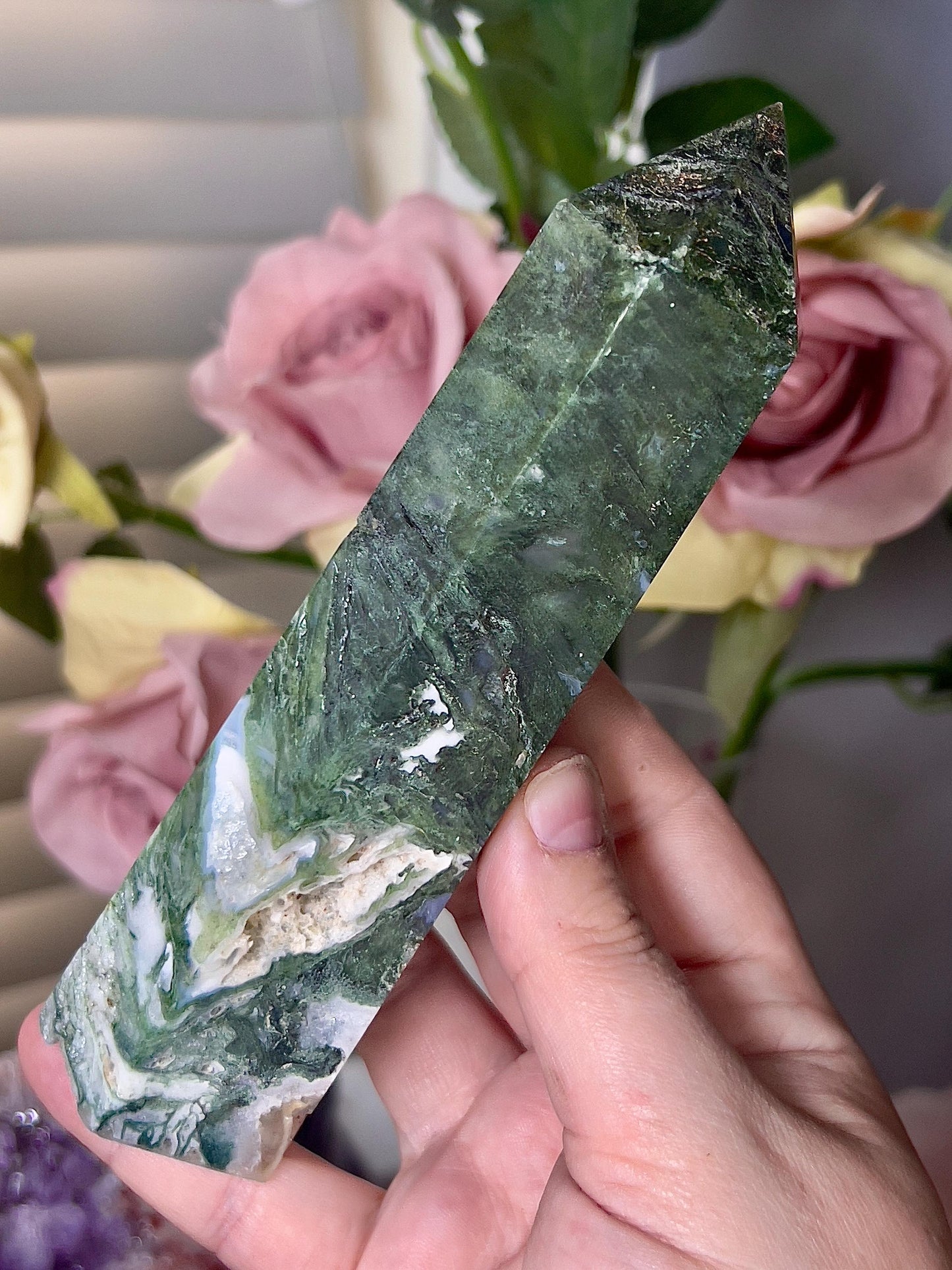 Large, moss agate & quartz tower