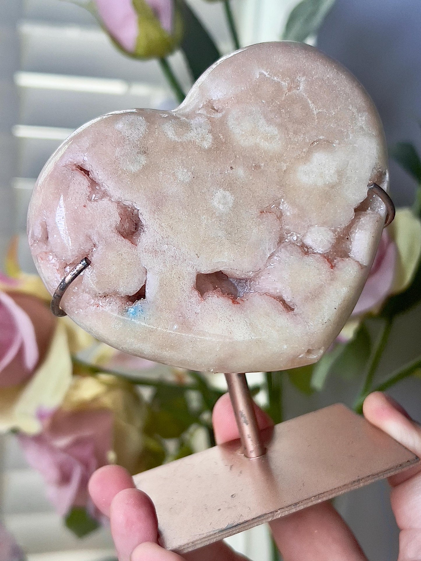 Pink amethyst heart with stand which has scratches (discount added) can easily be repainted