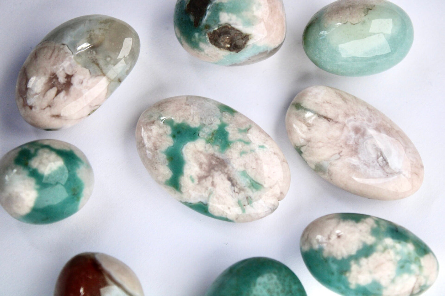 High quality Green flower agate tumble stone