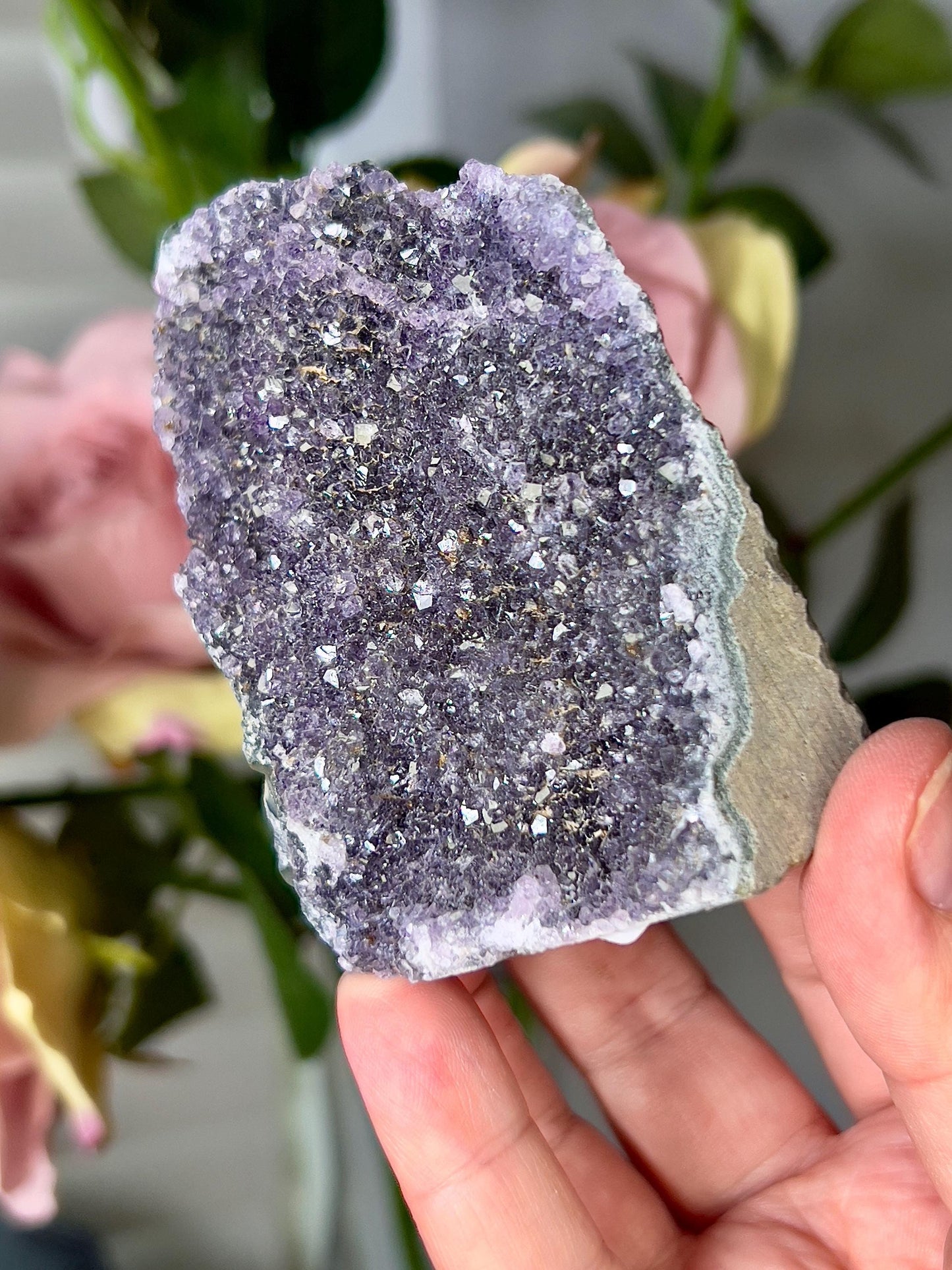 amethyst cutbase deep purple tone freeform - 215g 8cm(h) 6cm(w)