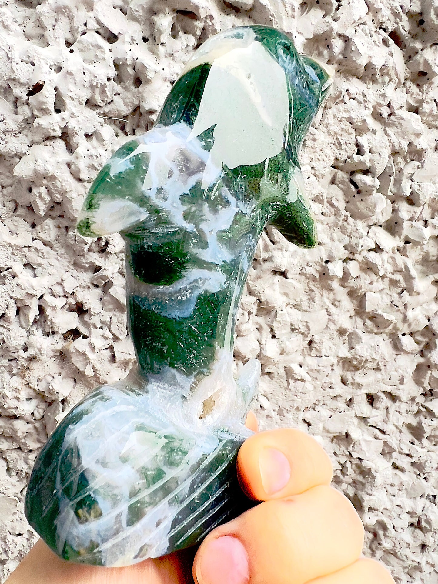 Druzy moss agate dolphin 13.5 cm