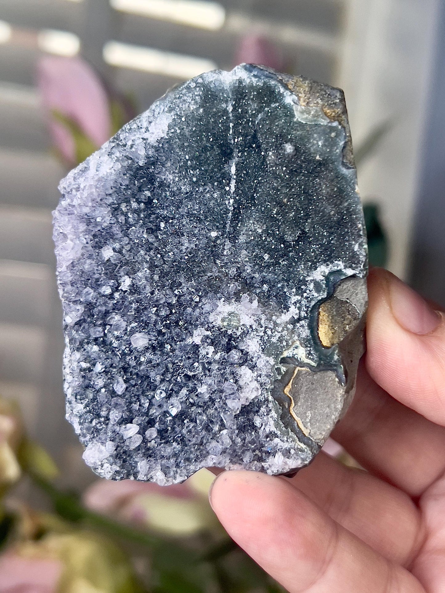 amethyst cutbase black tone freeform - 185G 6CM 5cm
