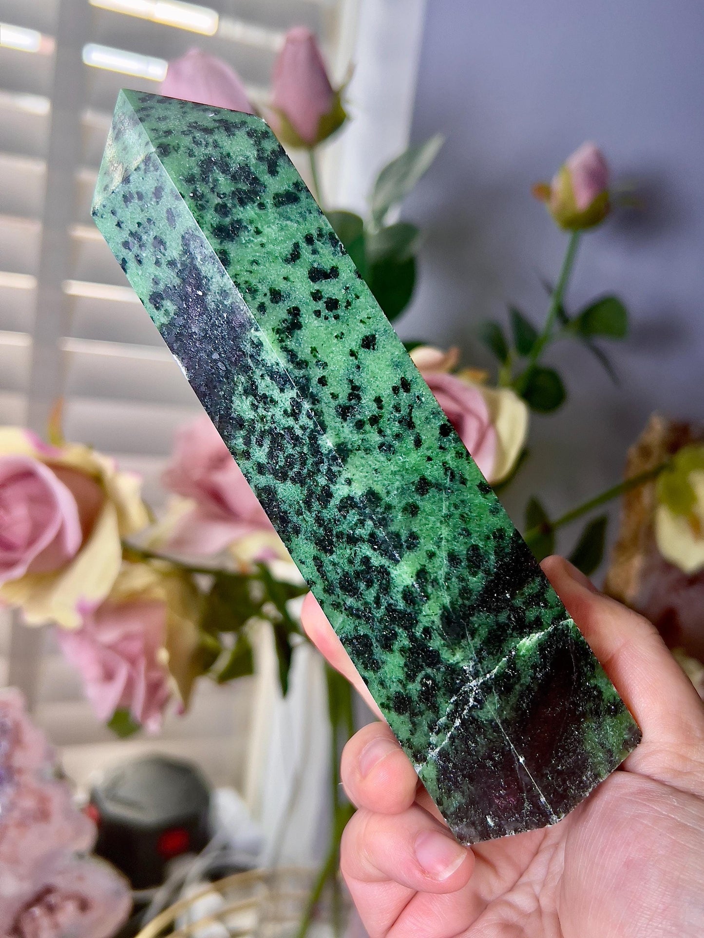 Large, high grade, ruby in zoisite tower 695g
