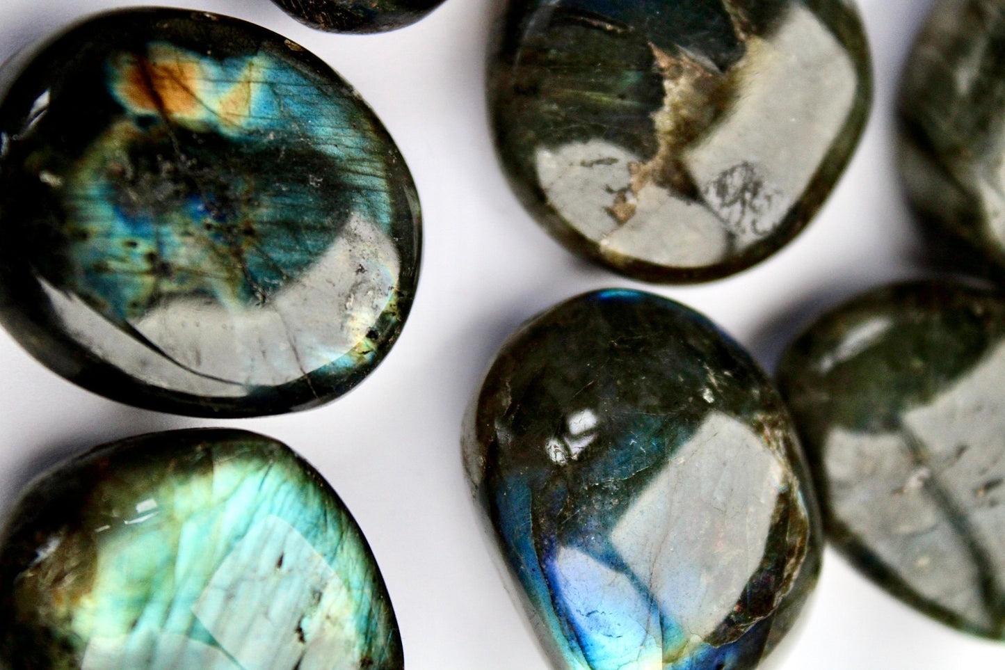 Flashy Labradorite tumble stone